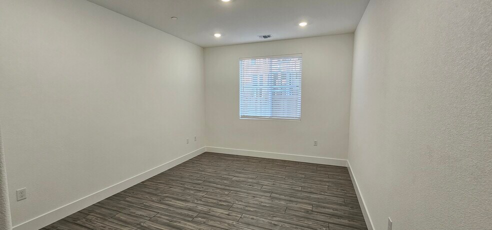 Building Photo - 3311 Jubilee Dr