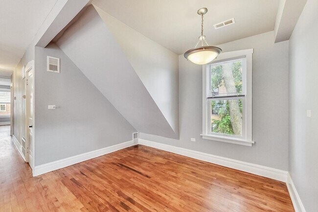 Building Photo - 4057 N Whipple St