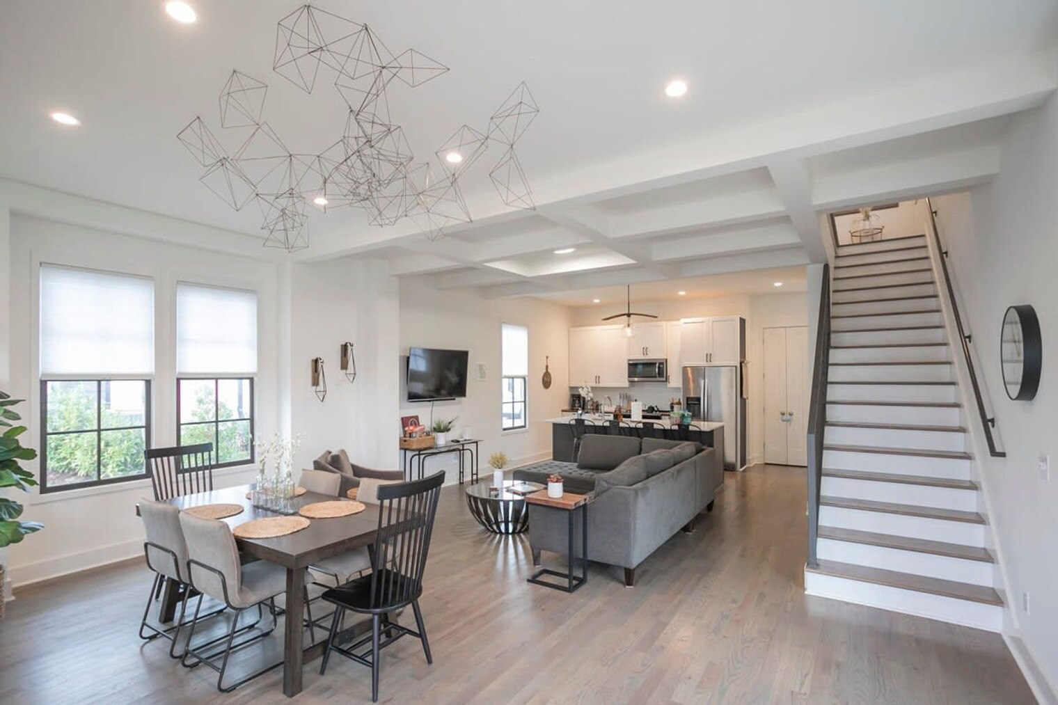 Building Photo - 119 E Fowlkes St