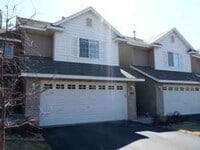 Building Photo - Spacious 3Br/3Ba TH in Eagan!!