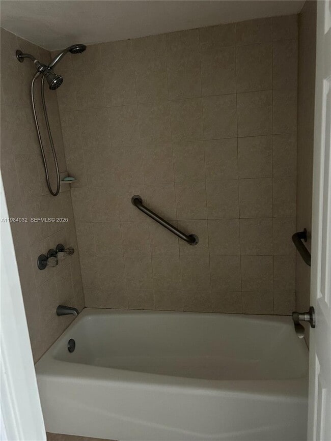 Building Photo - 7450 Miami Lakes Dr