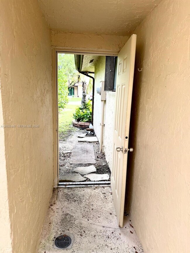 Building Photo - 9119 SW 129th Ln