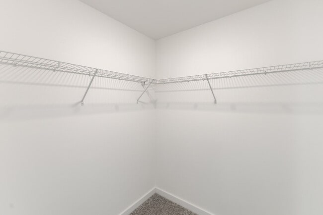 Building Photo - "Charming Newly built 3-Bed Townhouse Retreat with Granite Elegance in Prime Huntsville Location!"