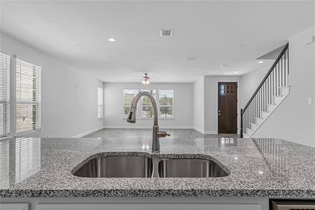 Building Photo - 6813 Andrew Dr