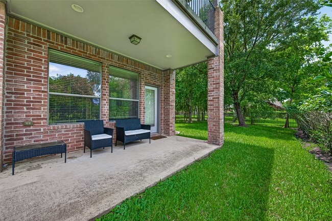 Building Photo - 8602 Two Sisters Ct