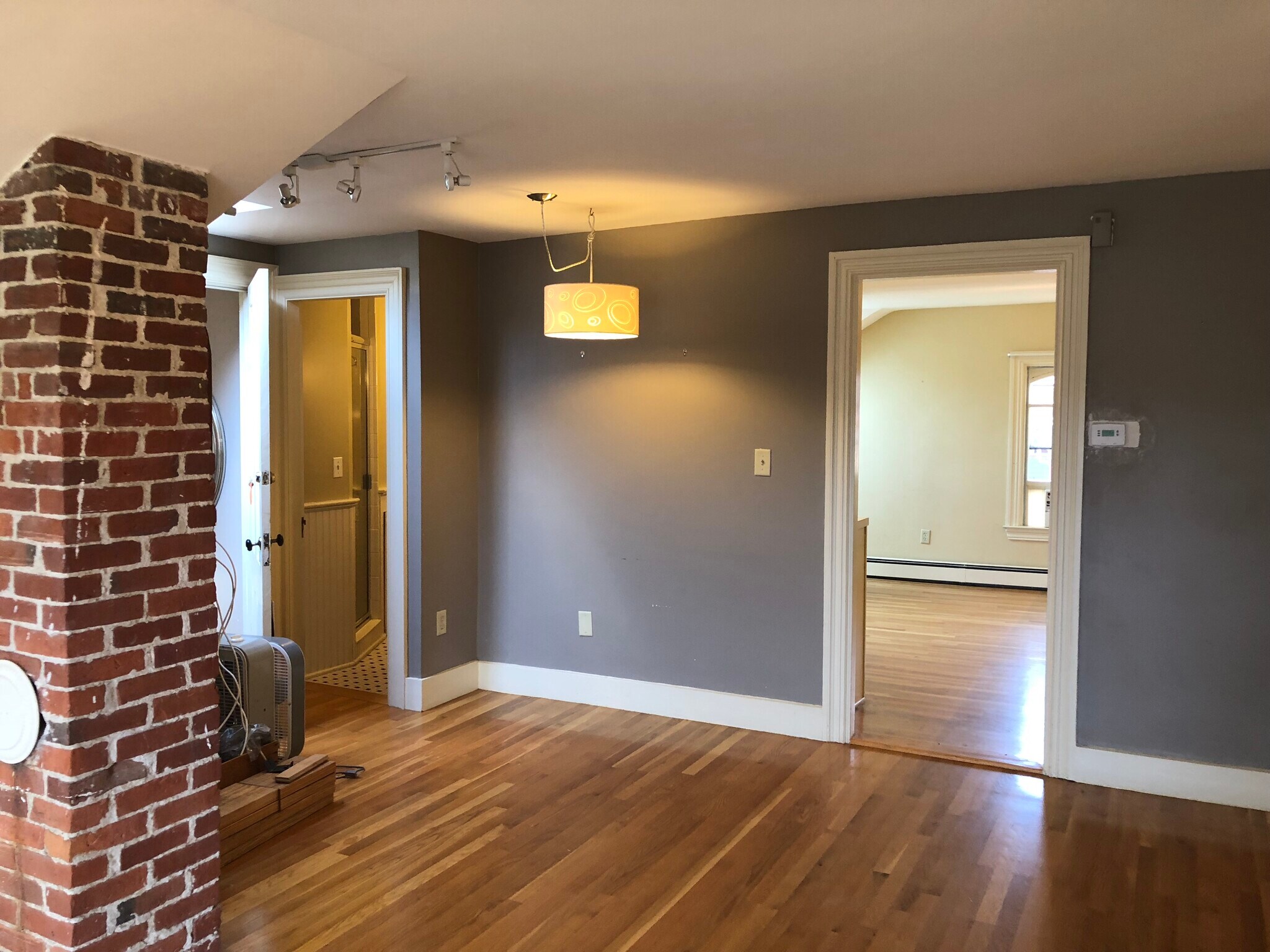 Building Photo - 35 Greenough Ave