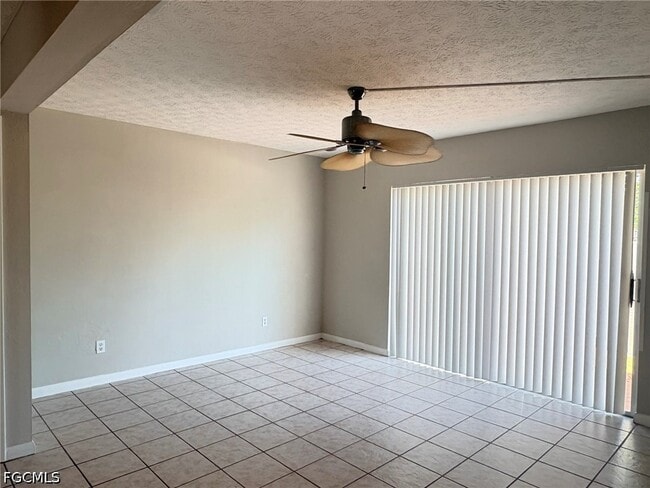 Building Photo - 1123 SW 48th Terrace