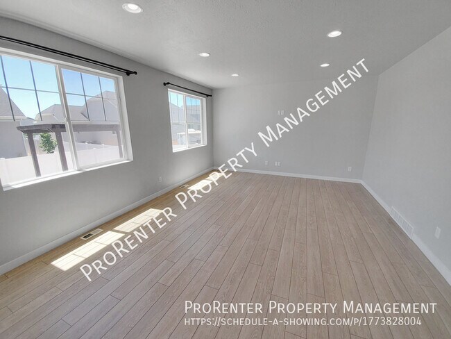 Building Photo - 1509 W 450 S