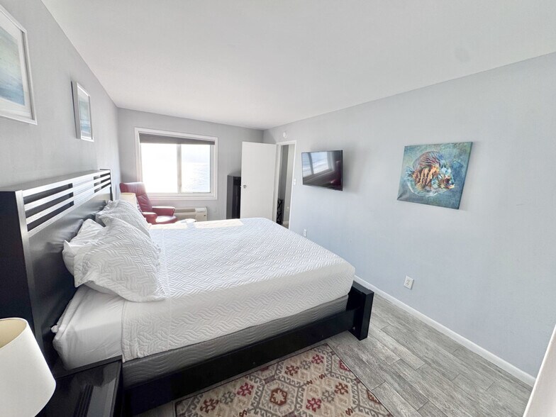 Building Photo - 201 Rudee Loop Connector