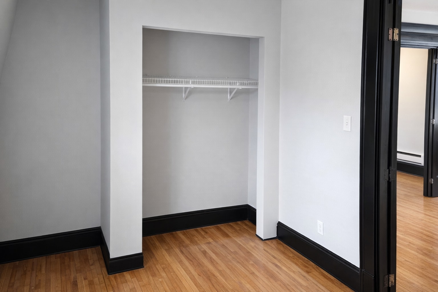 Building Photo - 283 Front Ave