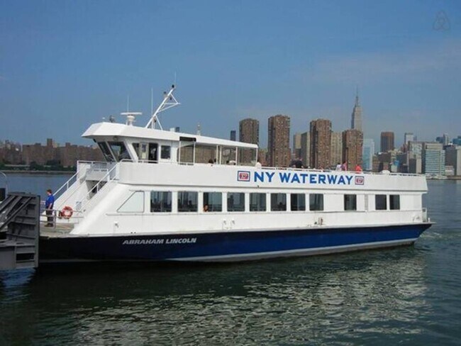 Building Photo - 4523 Harrison Pl