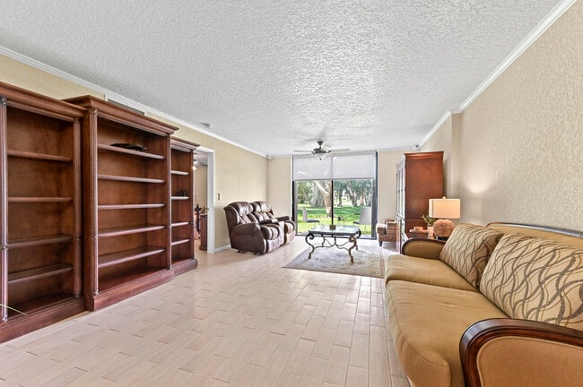 Building Photo - 15075 Witney Rd