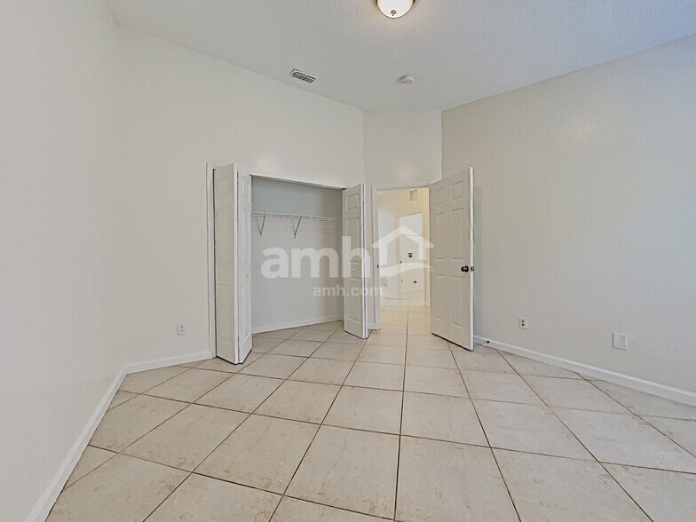 Building Photo - 16041 Bay Vista Dr