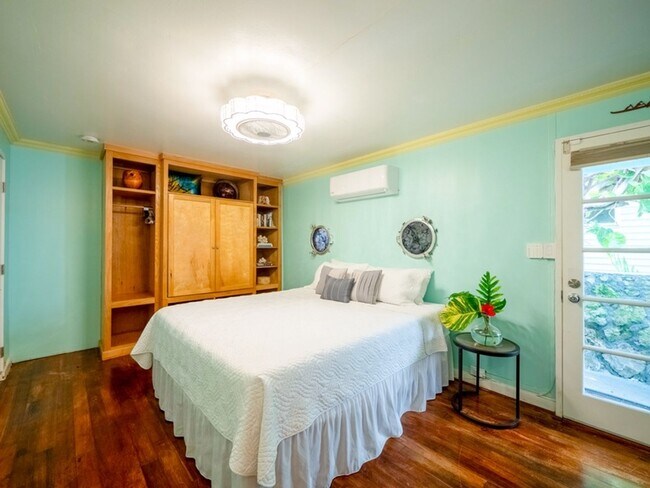 Building Photo - Luxe Beach Retreat in Hauula, Oahu's North Shore, with Private Beach