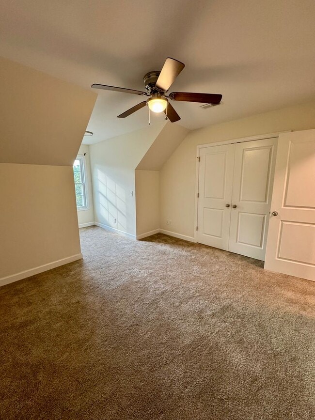 Building Photo - Duplex for Rent in Woodstock