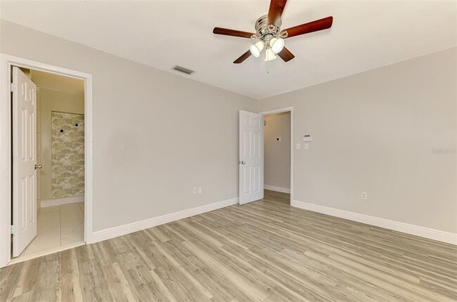 Building Photo - 5520 Hayden Blvd