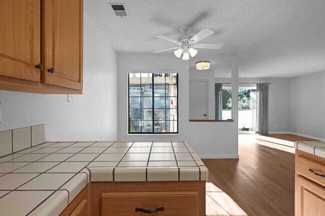 Building Photo - Update and Move-In Ready, 2BD/2BA, End-Unit Upper-Level Condo in Fostoria Terrace- DANVILLE