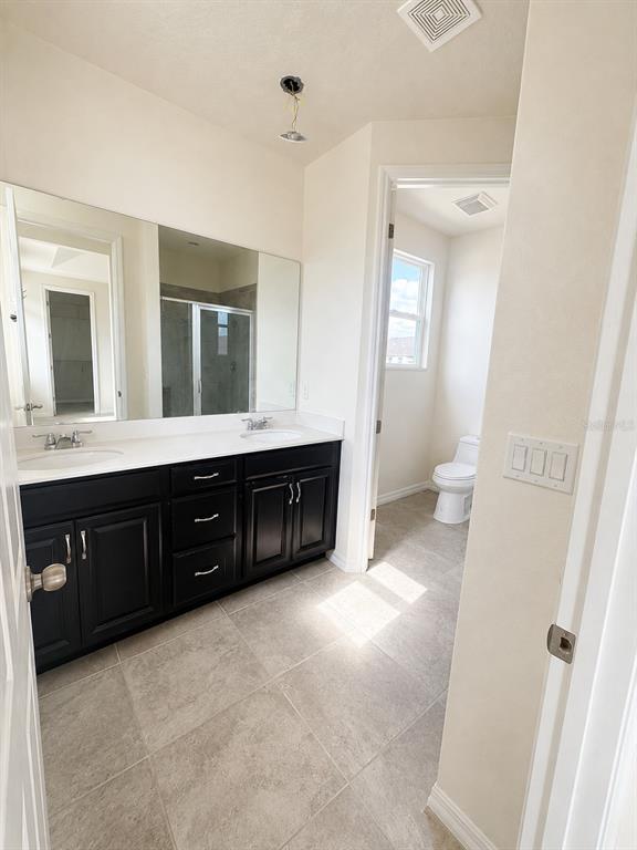 Building Photo - 2440 Varenna Loop