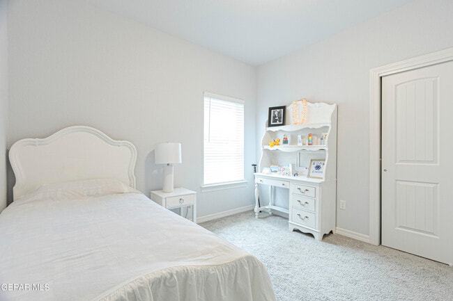 Building Photo - 546 Spanish Oak Dr
