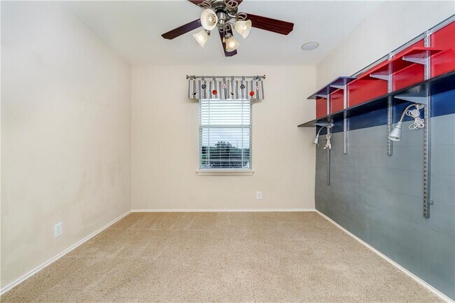 Building Photo - 8528 Harrier Dr
