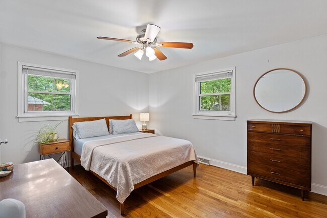 Building Photo - 10228 Ashburn Rd