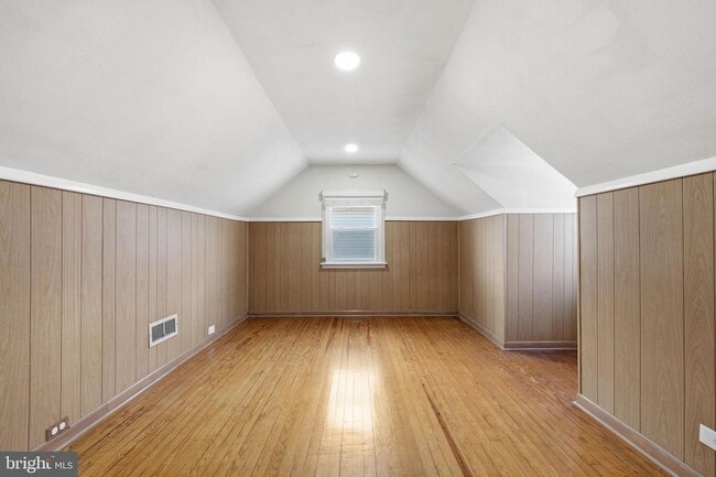 Building Photo - 3413 Yardley Dr