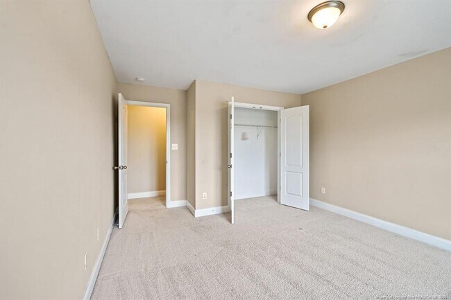 Building Photo - 204 Executive Dr