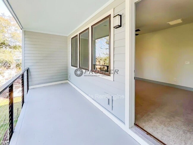 Building Photo - 1806 Orangeburg St