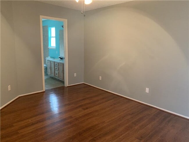 Building Photo - 2302 Tracey Ann Ln