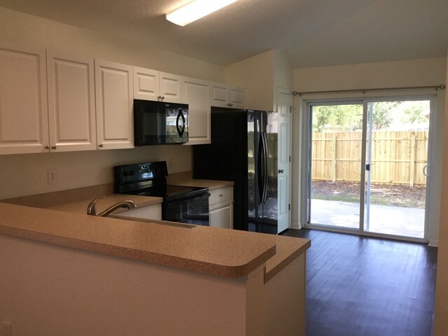 Building Photo - 7512 Oxford Garden Cir