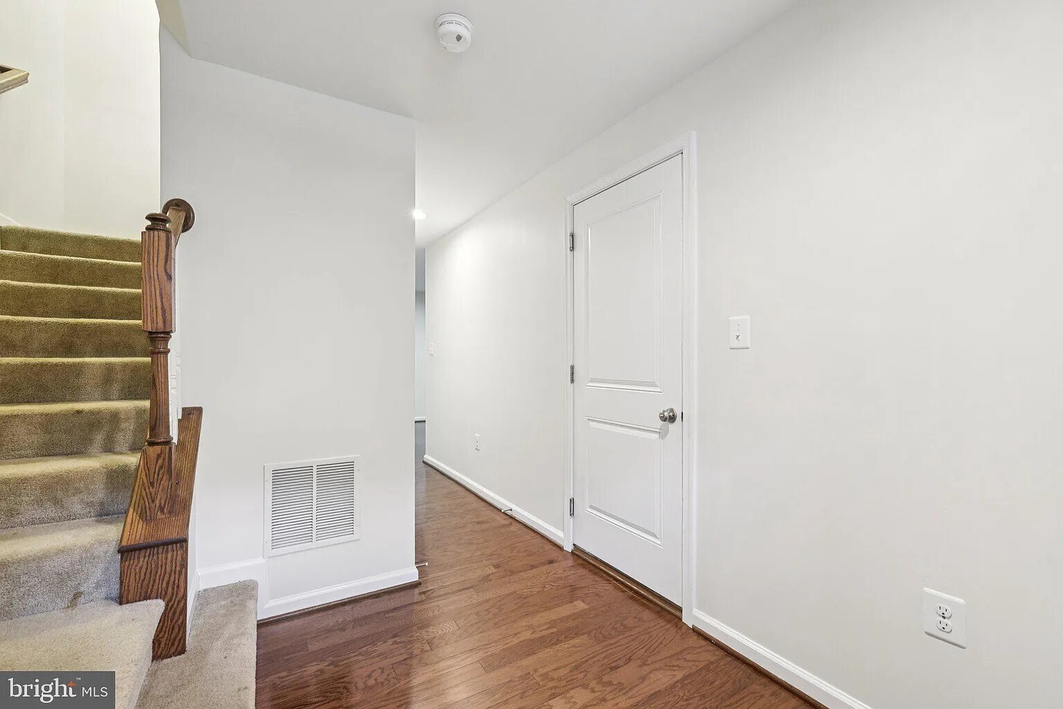 Building Photo - 8074 Locust Mill St