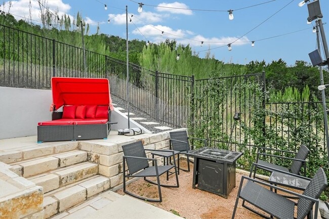 Building Photo - 501 Anfield Cir