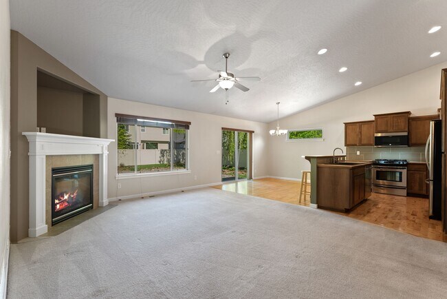 Building Photo - 1790 N Winchester St