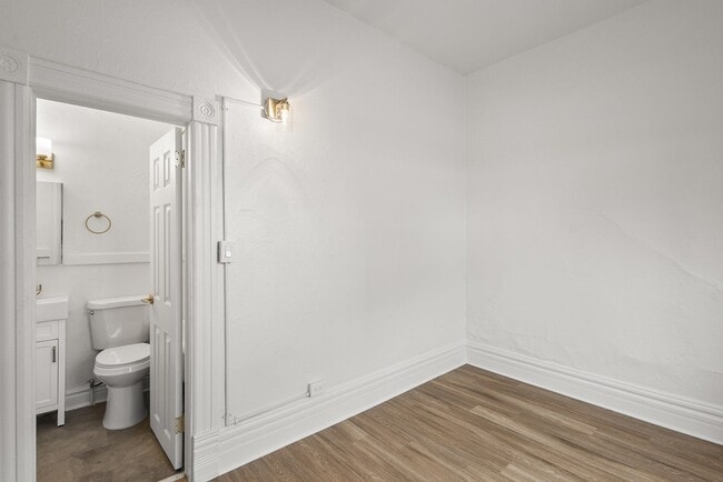 Building Photo - 1325 Corona