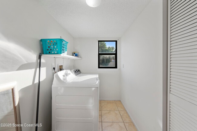 Building Photo - 1145 N Shannon Ave