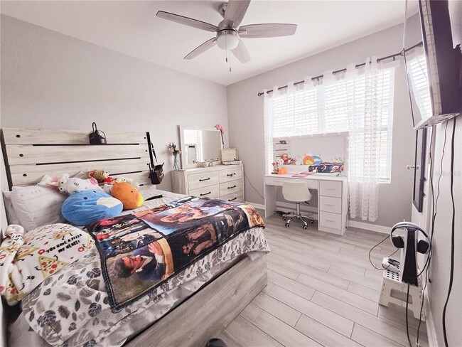 Building Photo - 3180 Royal Tern Dr