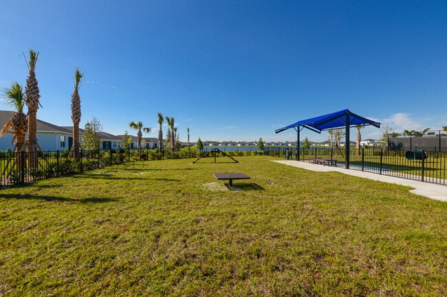 Building Photo - 6312 Cloverdale Ave