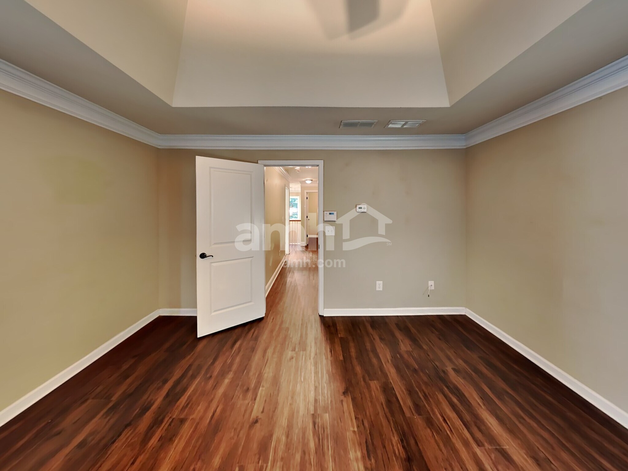 Building Photo - 531 Crestmont Ln