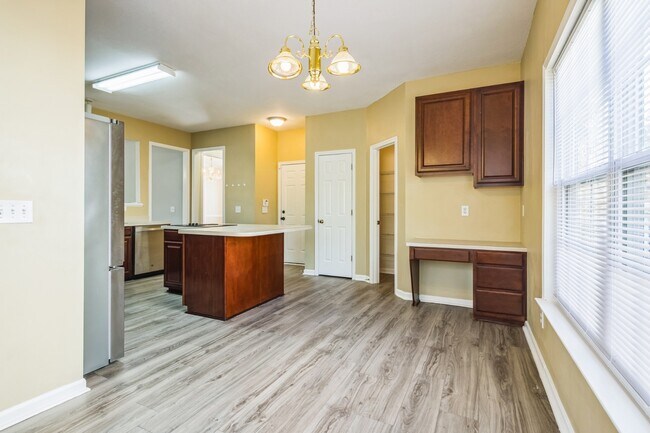 Building Photo - 1104 Walden Pl Dr