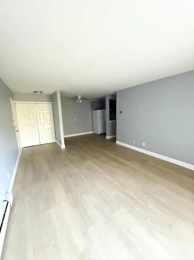 Building Photo - Bayside