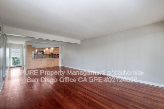 Building Photo - 4944 Cass St