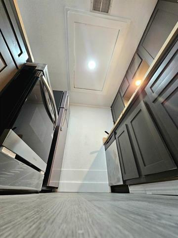 Building Photo - 7152 Fair Oaks Ave