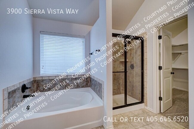 Building Photo - 3900 Sierra Vista Way