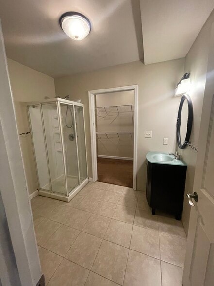 Bathroom - 181 Redwood Ln