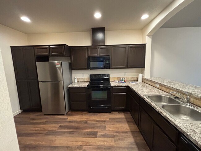 Kitchen - 13110 NE 25th St