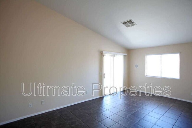 Building Photo - 21883 W Cocopah St