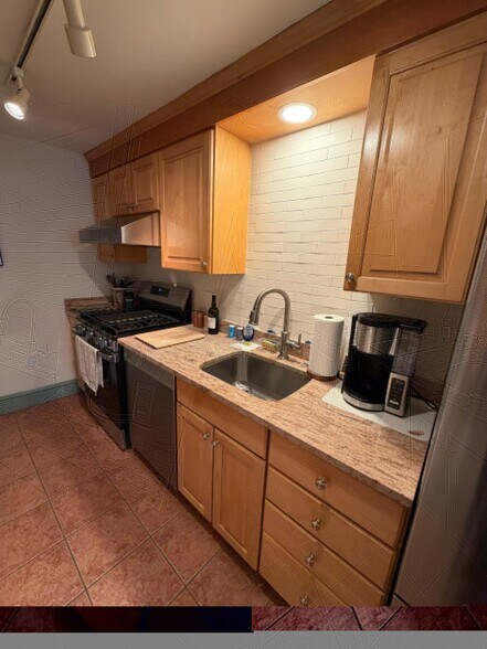 Building Photo - 23 Mugford St