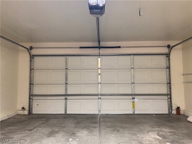 Building Photo - 1904 Cedar Bluffs Way