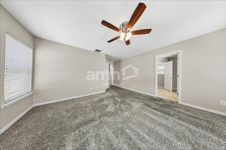 Building Photo - 50 Chey Hill Ln