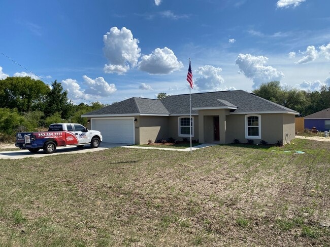 Building Photo - Desirable SE Ocala Neighborhood 3/2/2 *WON'T LAST*